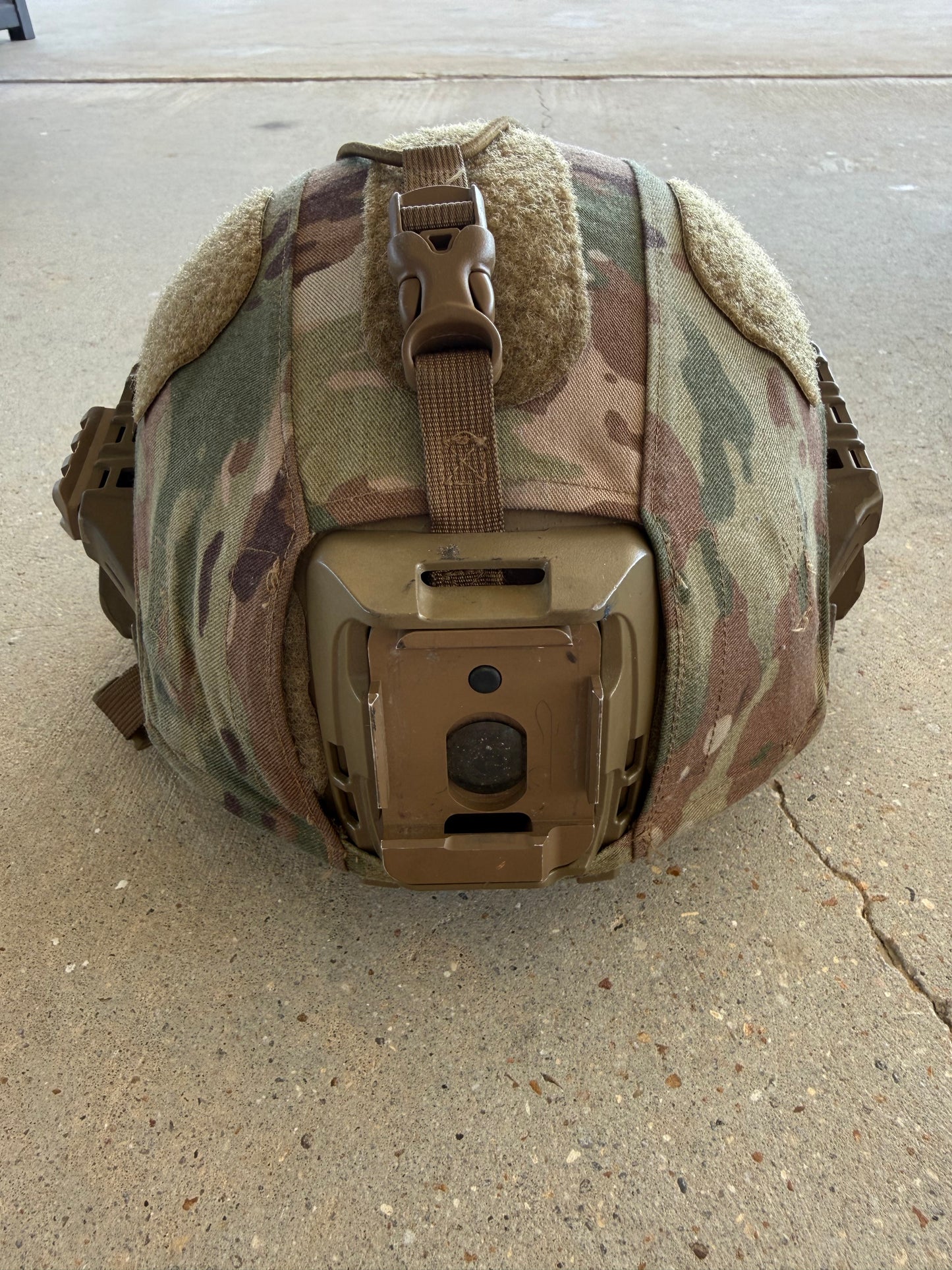 IHPS Helmet Size Small PRE-OWNED.